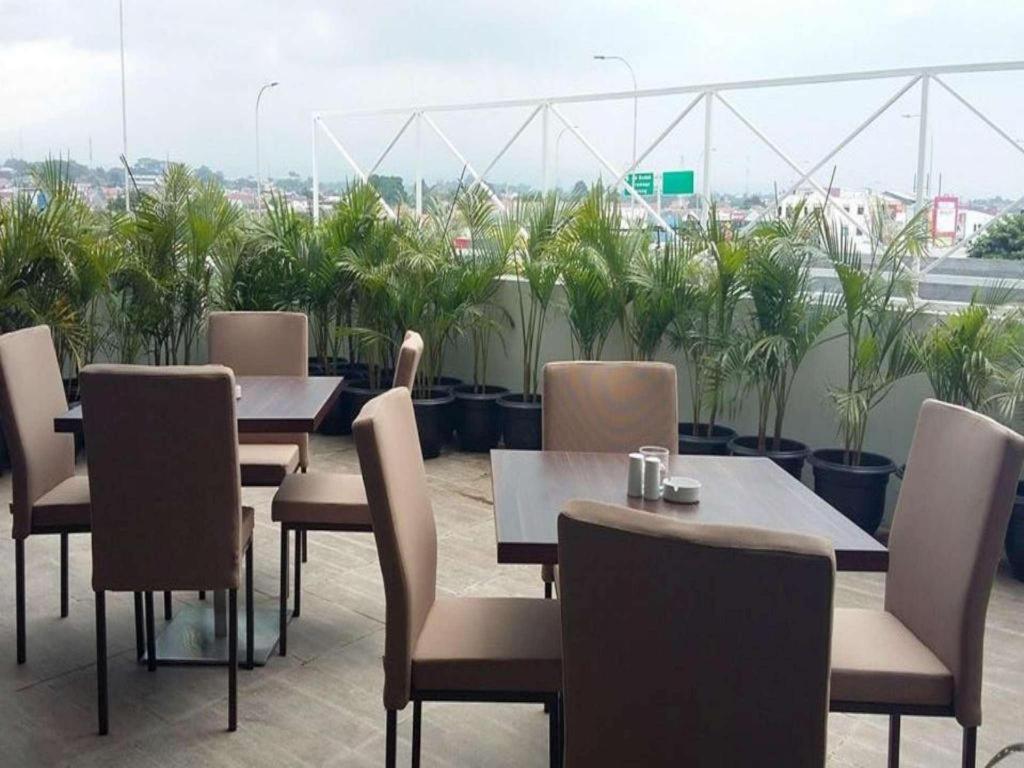 Bogor Valley Hotel Екстериор снимка