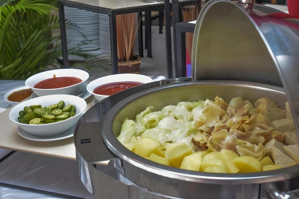 Bogor Valley Hotel Екстериор снимка