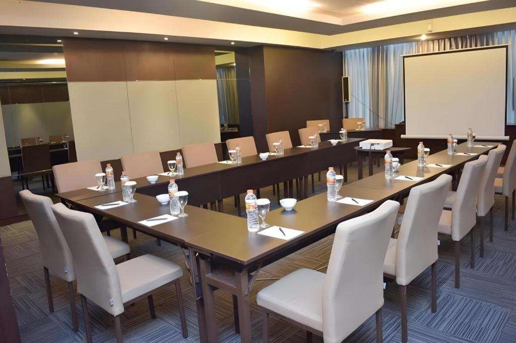 Bogor Valley Hotel Екстериор снимка