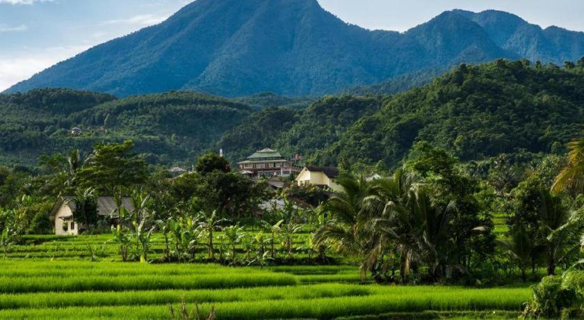 Bogor Valley Hotel Екстериор снимка