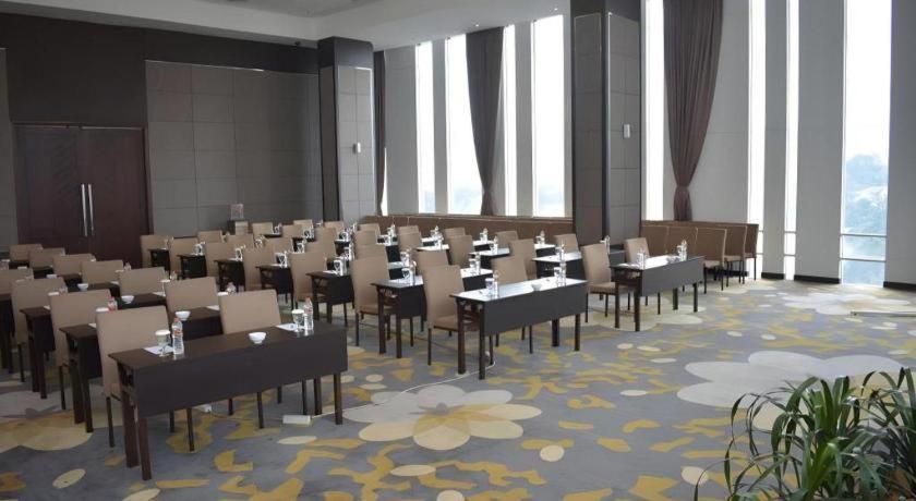Bogor Valley Hotel Екстериор снимка