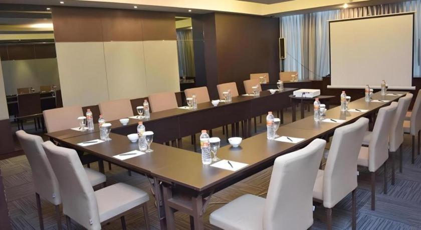 Bogor Valley Hotel Екстериор снимка